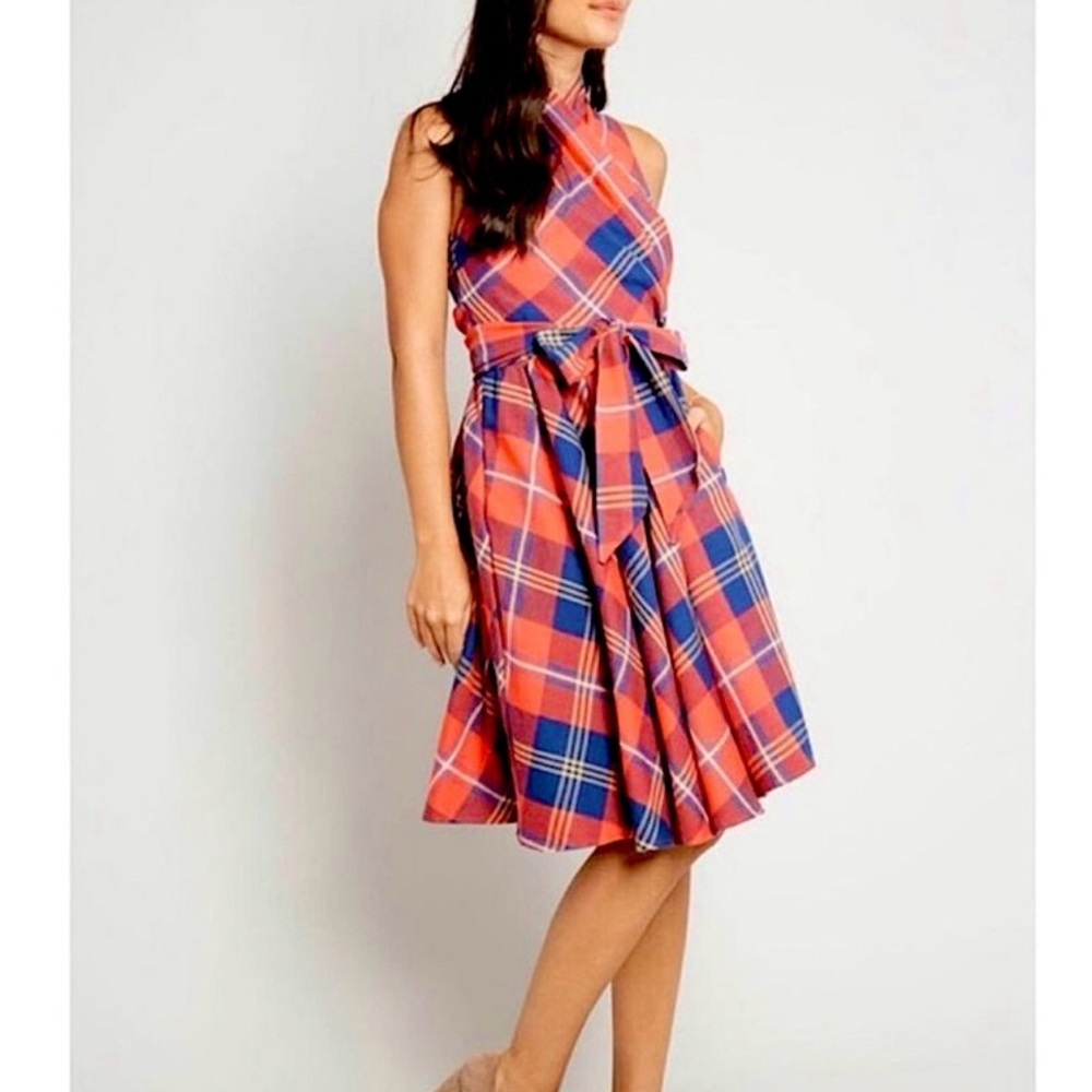 Retrolicious Plaid Sleeveless Dress in Red and Blue